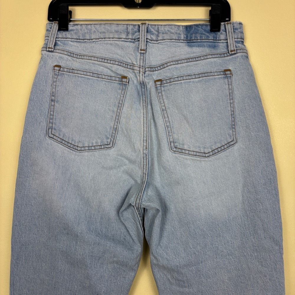 ABERCROMBIE & FITCH Curve Love High Rise Mom Jeans Light Blue Wash Women Size 29 - Picture 10 of 14